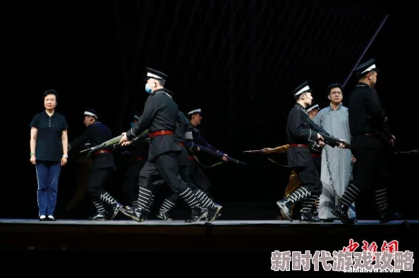 JEALOUSVUE少归最近推出全新系列服饰,融合现代与传统元素,备受时尚界关注 JEALOUSVUE少归最近推出全新系列服饰,融合现代与传统元素,备受时尚界关注