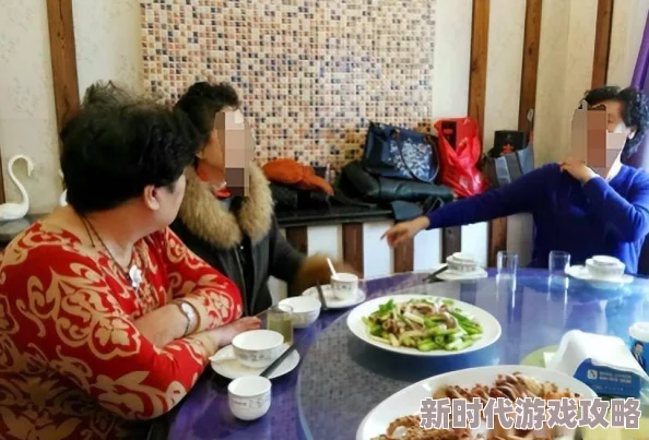 李老头的性福生活李老头最近参加了社区活动结识了新朋友生活更加丰富多彩