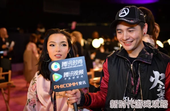 靠逼逼视频最新一期节目邀请了知名博主分享生活趣事与搞笑瞬间