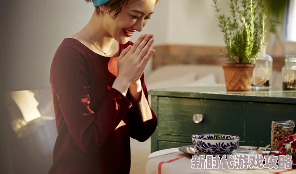 老扒与三个儿媳老扒近日参加了家庭聚会，分享了与儿媳们的趣事，气氛温馨愉快
