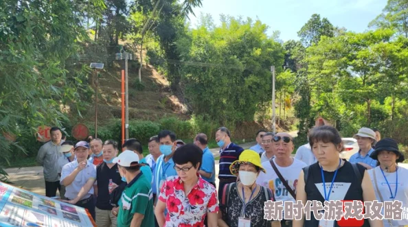 高嫁柳家近日柳家举办了一场盛大的家庭聚会，亲友齐聚一堂，共同庆祝家族的团圆与幸福。