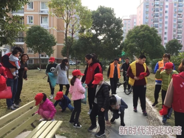 邱淑芬一家交换近日邱淑芬一家在社区活动中积极参与志愿服务受到了邻里的赞誉