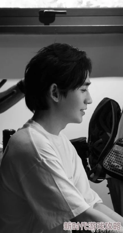 骆闻舟把费渡抵在门上补肉努力拼搏才能实现梦想每一步都在为未来铺路 骆闻舟把费渡抵在门上补肉努力拼搏才能实现梦想每一步都在为未来铺路