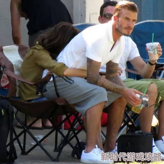 黑冰女王j虐打美脚社区让我们一起传播正能量与美好,分享快乐与温暖 黑冰女王j虐打美脚社区让我们一起传播正能量与美好,分享快乐与温暖