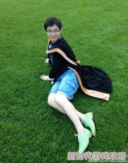 美女露出100%让我们一起欣赏生活中的美好，传递积极向上的能量，拥抱每一天的精彩！