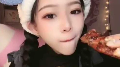 怎么正确的吃女朋友的小兔兔视频近日网络上流传出新吃法引发热议