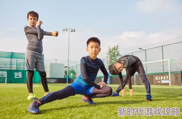 摸雄壮体育老师的裤裆积极向上，锻炼身体，增强体质，培养团队精神，共同迎接美好未来