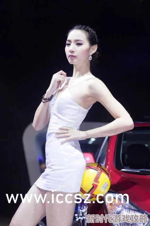 无翼乌之无遮全彩邪恶老师据说原型是隔壁学校的退休数学老师而且还有三个私生子