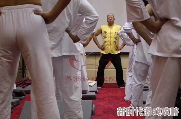 黄小龙易筋经据传乃达摩祖师亲传后人秘练版本强身健体效果显著