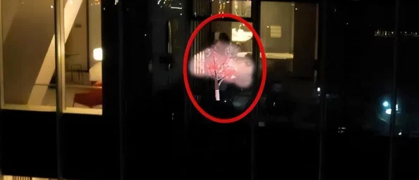 抽搐一进一出无遮无挡男女网友爆料疑似酒店监控流出画面尺度惊人引发热议