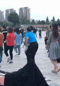 逃跑吧少年！揭秘高阶警察隐身追踪术，独家藏匿技巧曝光，让逃脱者无所遁形！