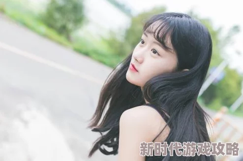 风也温柔轻抚脸庞呢喃细语传递着自然的爱意与温柔的力量