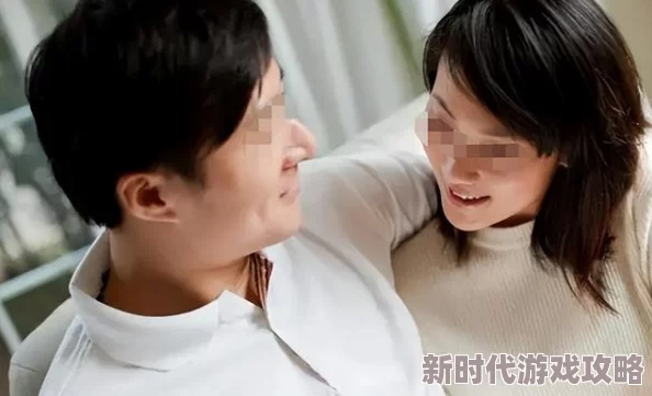 暴露调教娇妻出去卖小说听说作者是位家庭主妇，而且取材于真人真事，据说已经卖出影视版权