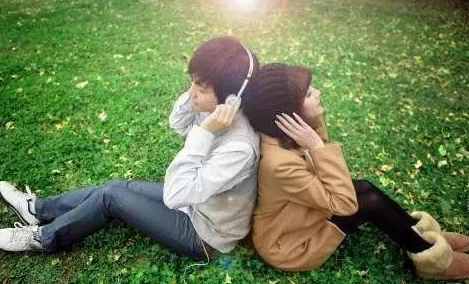 男人愿意亲吻你私下代表什么也许只是玩玩而已并非真心实意别太当真
