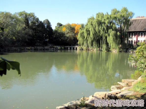 未名湖畔的爱与罚原名《静静的未名湖》校园版预告片今日发布