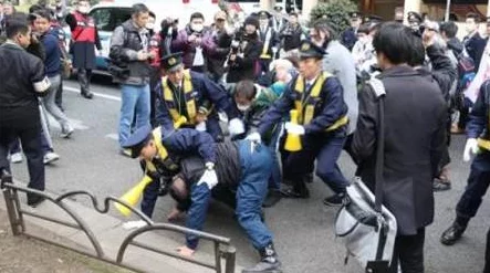 日本50人群体交乱警方突击检查现场抓获多人涉嫌违法活动