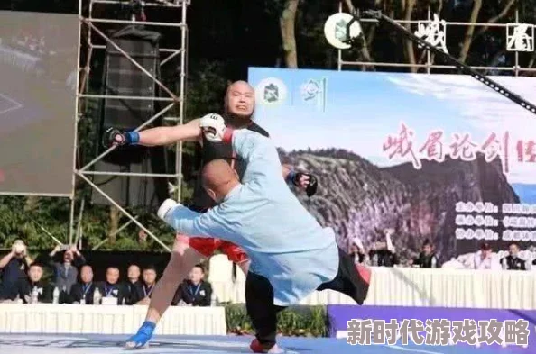 武警肌肉男勃起又黑又粗展现训练成果身材健美引关注