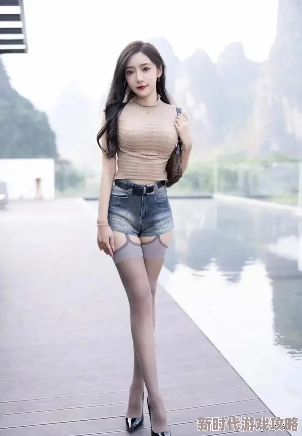 王馨瑶最新写真集图片据说拍摄期间与神秘男子举止亲密引发网友热议