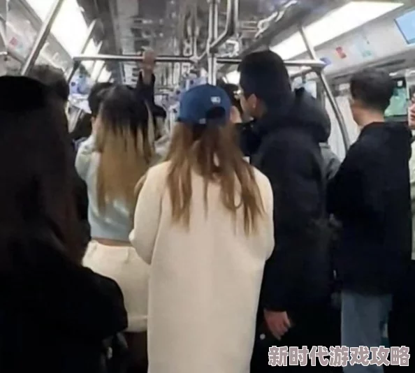 女子地铁内对准粗大坐了下去网友曝光后续监控画面显示其为惯犯