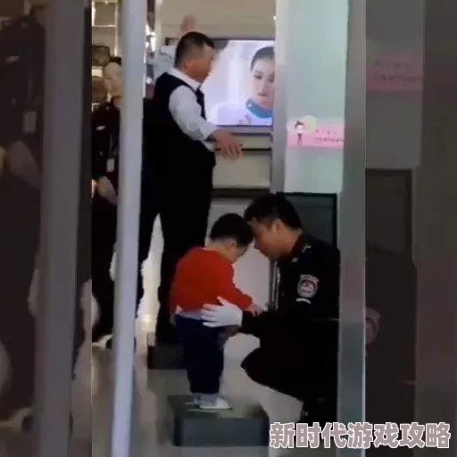 他舌头伸进她腿间花缝劣迹艺人王某某性侵丑闻曝光警方已介入调查
