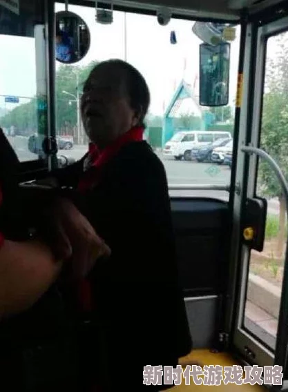 公交车上无套进内谢为何引发网友狂欢因为它的反讽意味引发了大众的强烈共鸣 公交车上无套进内谢为何引发网友狂欢因为它的反讽意味引发了大众的强烈共鸣