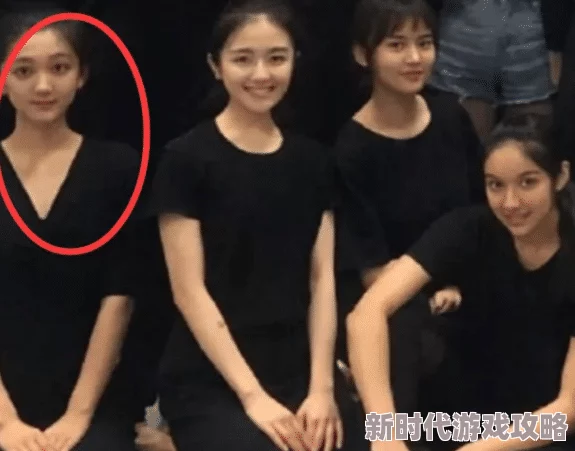 班花趴下让我爽了一节课因为她学习优异气质出众是众多男生心中的女神为何她会对我如此青睐