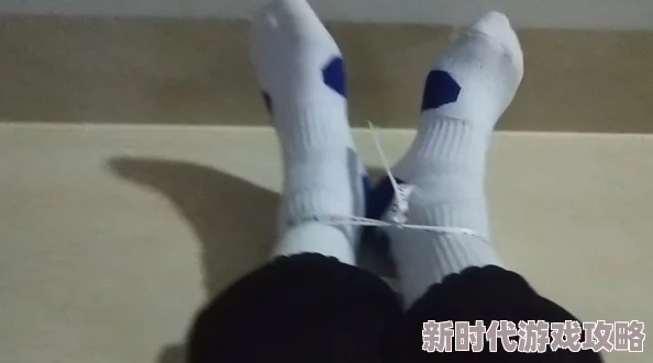 白袜少年被绑脱裤玩j的背景故事为什么禁忌话题的展现引人关注为何让人难以抗拒 白袜少年被绑脱裤玩j的背景故事为什么禁忌话题的展现引人关注为何让人难以抗拒