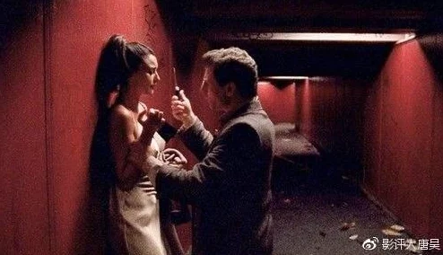成人毛片 -’  为何它如此普遍因为它反映了社会对性的态度和价值观