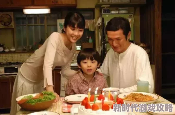 亲孑伦XX Xⅹ日本为什么明星与孩子的相处模式自然不做作为何能让人感受到家庭的温暖