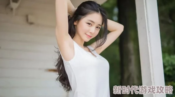 为何备受关注《白丝校花 扒开美腿甜美电影》可能是因为它满足了人们对青春爱情的幻想