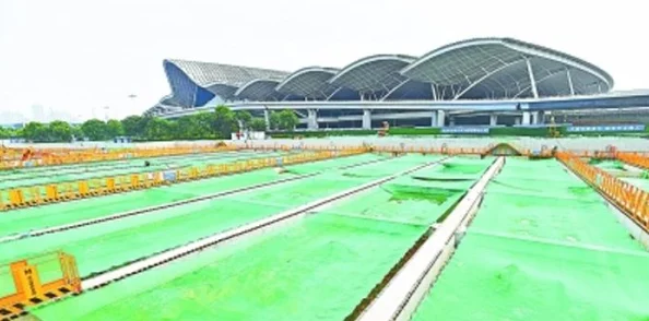 地铁逃生VS开启小绿人：揭秘哪款游戏更受欢迎及最新爆料信息！