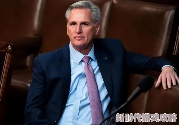 2025年揭秘：穿越火线账号因违规操作被冻结十年现象深度解析